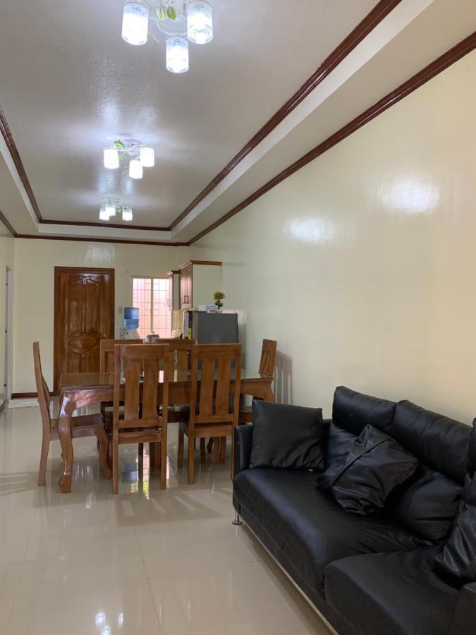 Bungalo 100 m² dengan 2 kamar tidur dan 1 kamar mandi pribadi di Galas Dipolog Bagian luar foto