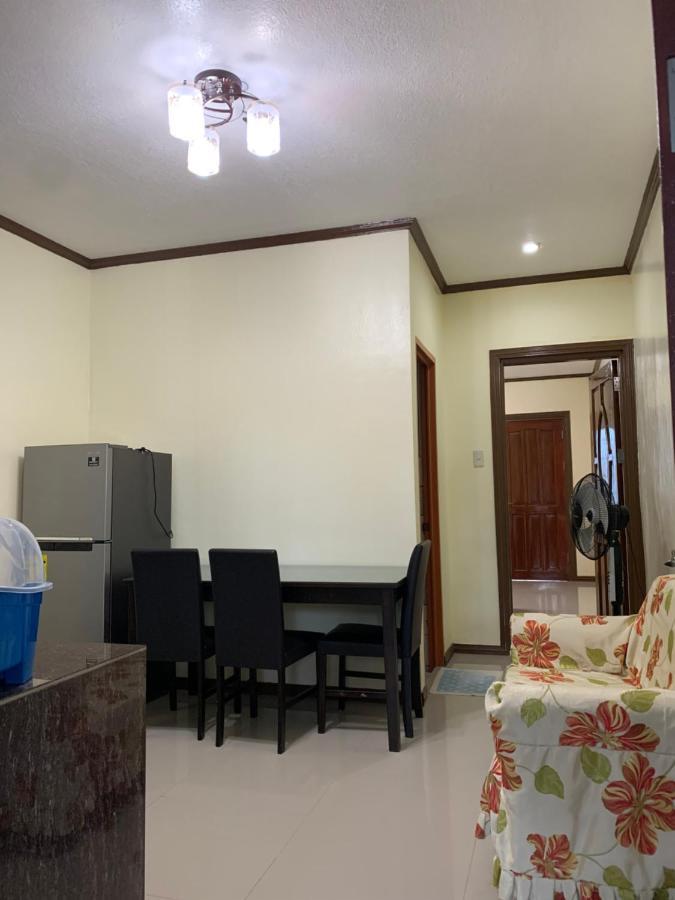 Bungalo 100 m² dengan 2 kamar tidur dan 1 kamar mandi pribadi di Galas Dipolog Bagian luar foto